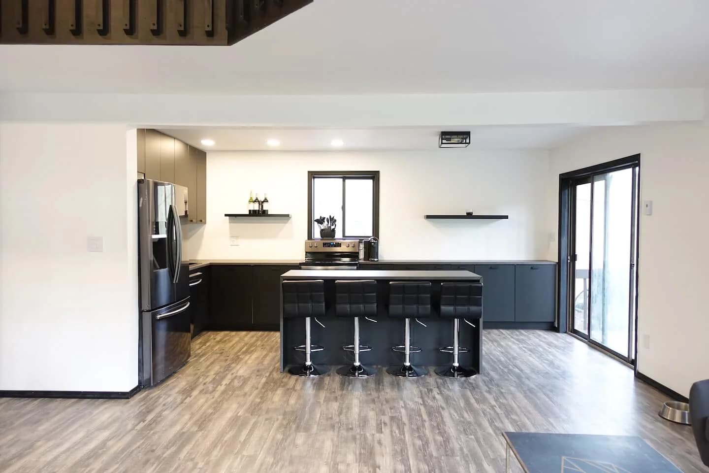 Blvck Cabin I